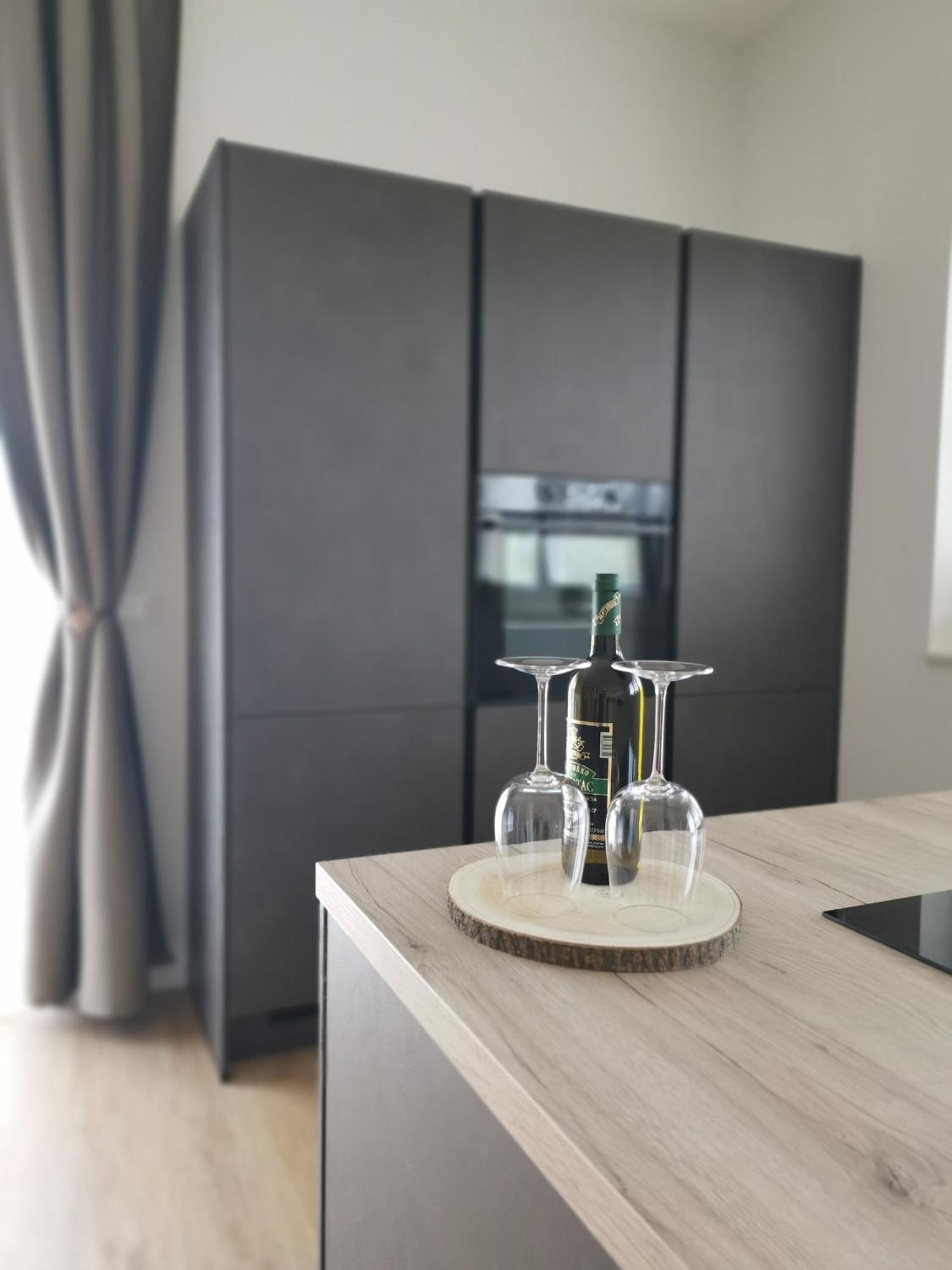 Villa Kora - Luxury Holiday Apartments Λομπάρδα Εξωτερικό φωτογραφία