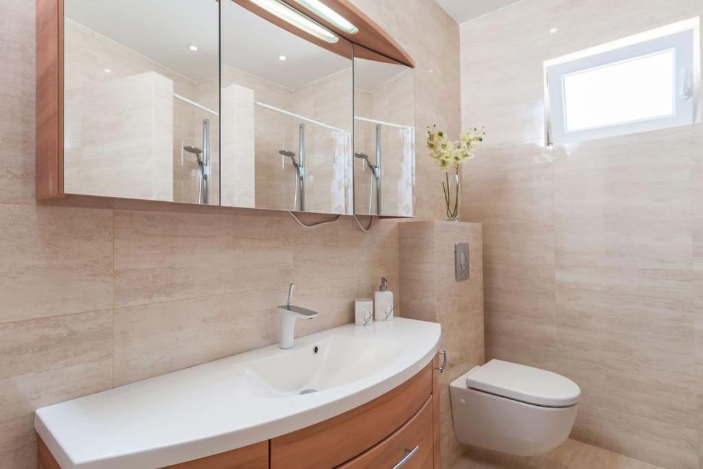 Villa Kora - Luxury Holiday Apartments Λομπάρδα Εξωτερικό φωτογραφία