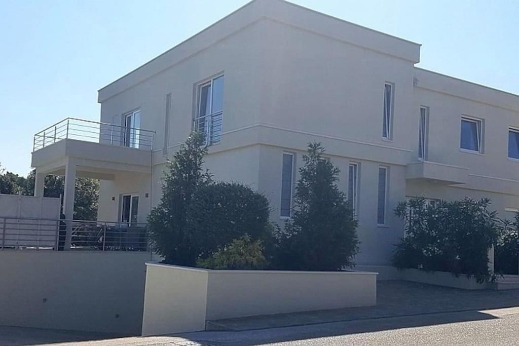Villa Kora - Luxury Holiday Apartments Λομπάρδα Εξωτερικό φωτογραφία