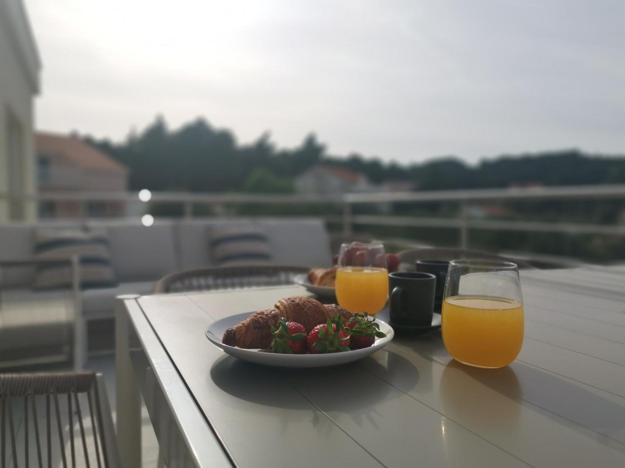Villa Kora - Luxury Holiday Apartments Λομπάρδα Εξωτερικό φωτογραφία