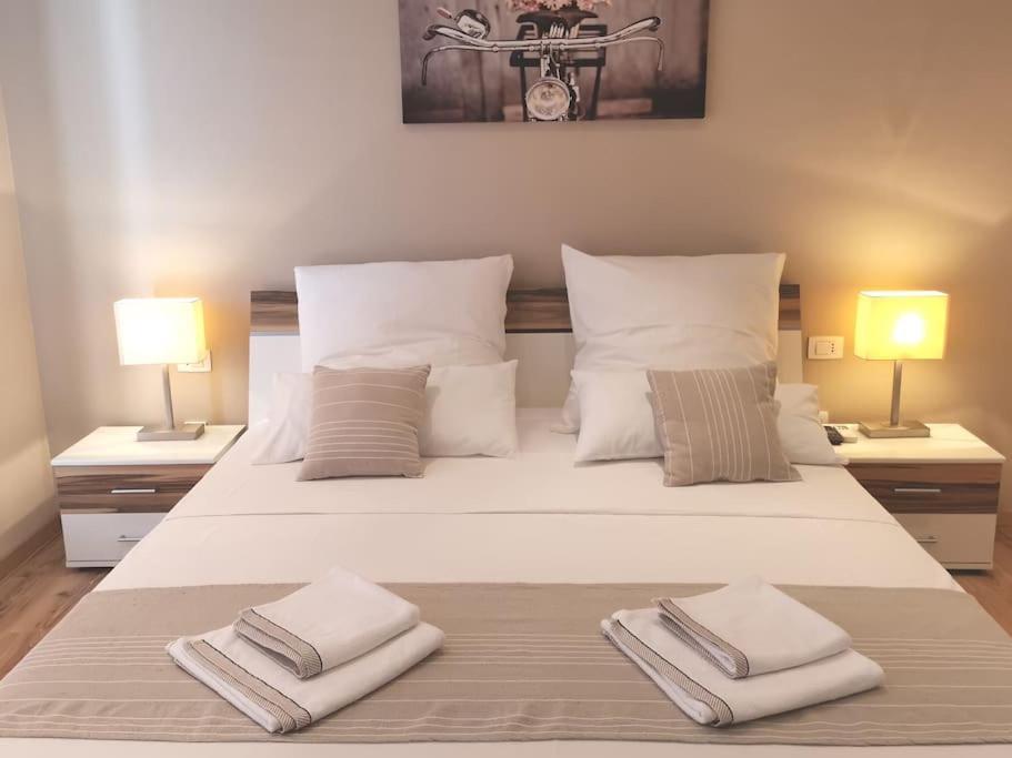 Villa Kora - Luxury Holiday Apartments Λομπάρδα Εξωτερικό φωτογραφία